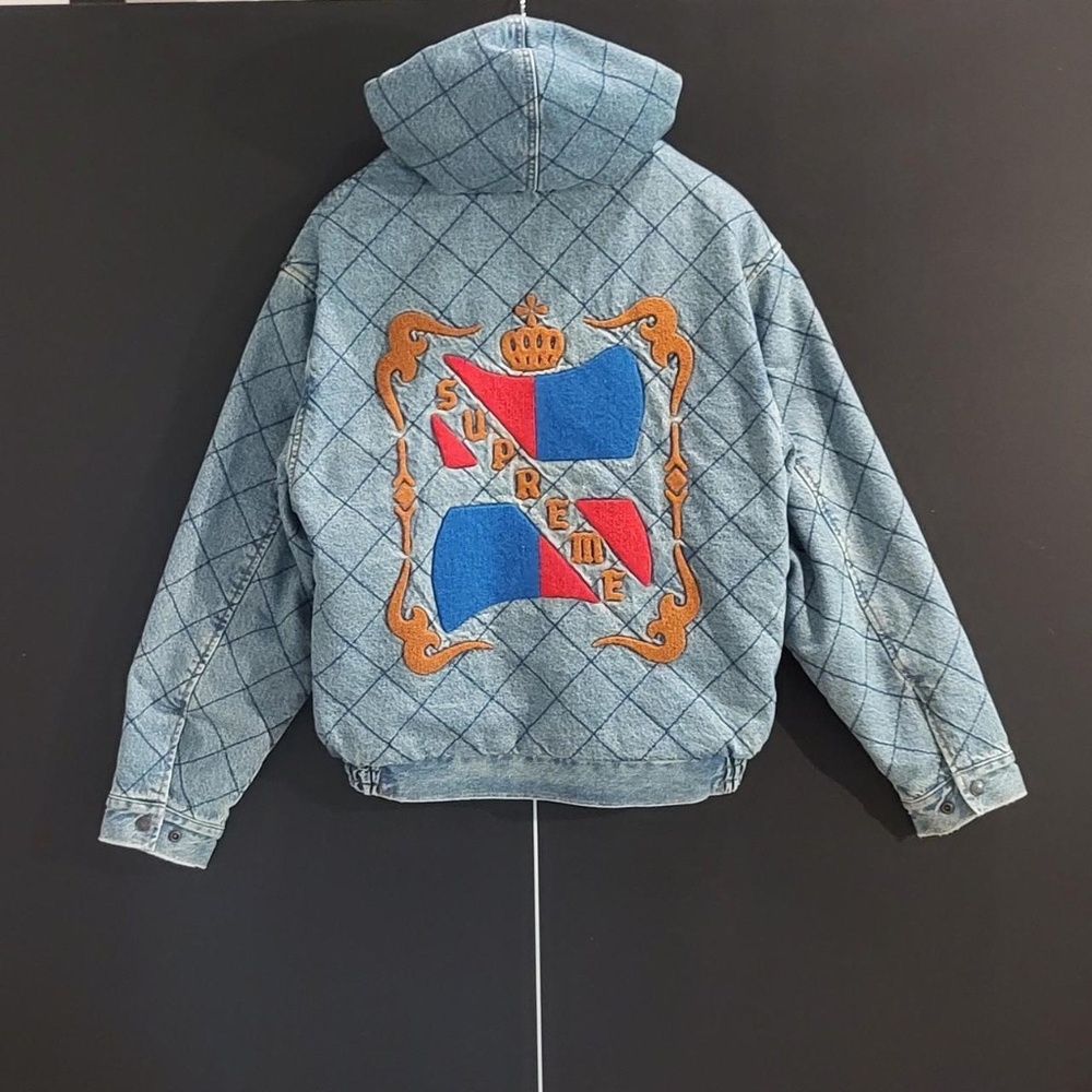 Supreme FW18 Quilted Denim Pilot Jacket – Washed Blue – Sherpa Lined – Medium